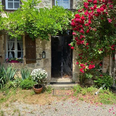 Red Gate Cottage Saulgond Bagian luar foto