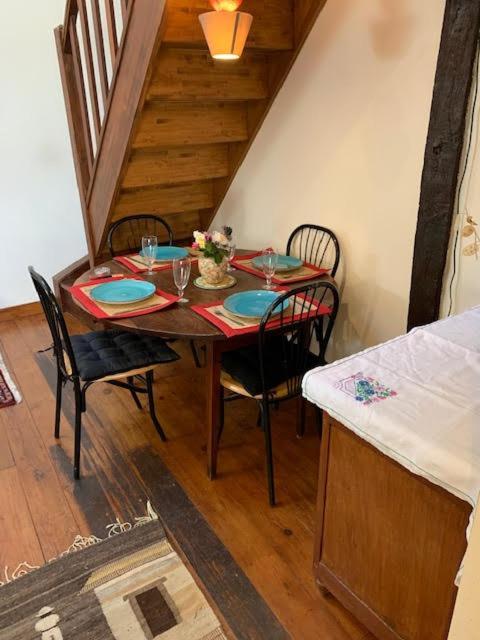 Red Gate Cottage Saulgond Bagian luar foto