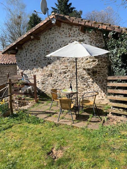 Red Gate Cottage Saulgond Bagian luar foto